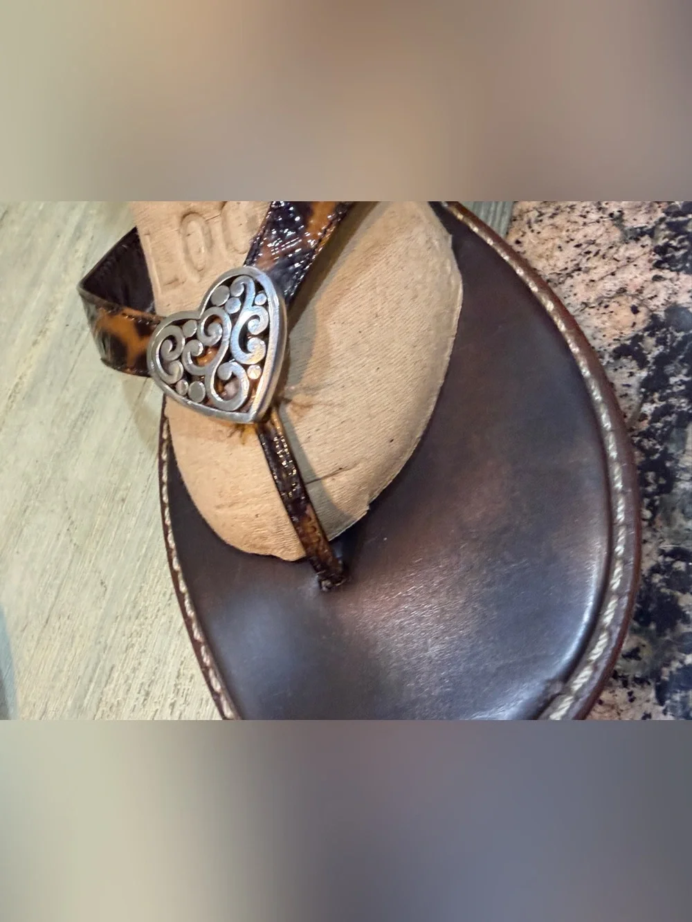 Brighton Leopard Print Thong Sandals - Brown 11M - Picture 3 of 10